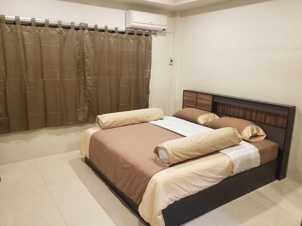 The Main Event Pattaya Bed and Breakfast Exterior foto